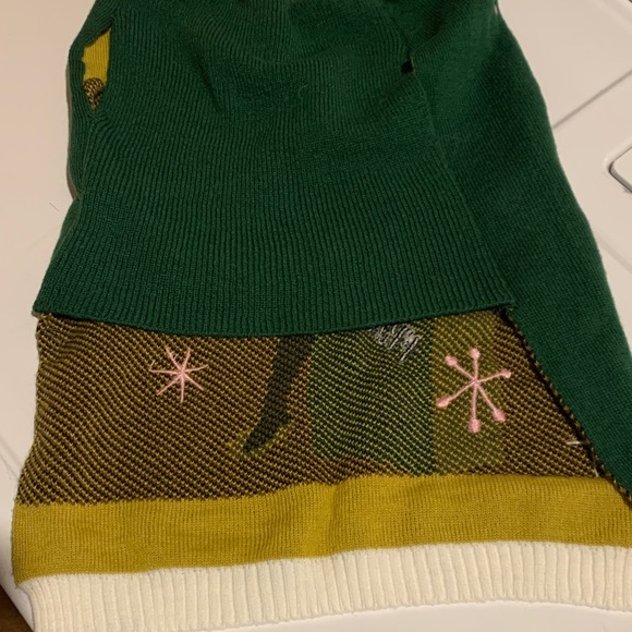 Green Holiday Dog Sweater - Picture 4 of 5